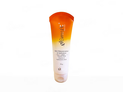 Glomed C Rejuvenating & Skin Lightening Face Wash